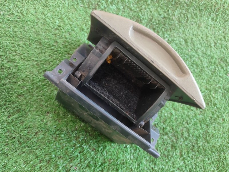 Пепельница лада калина 2007 11193