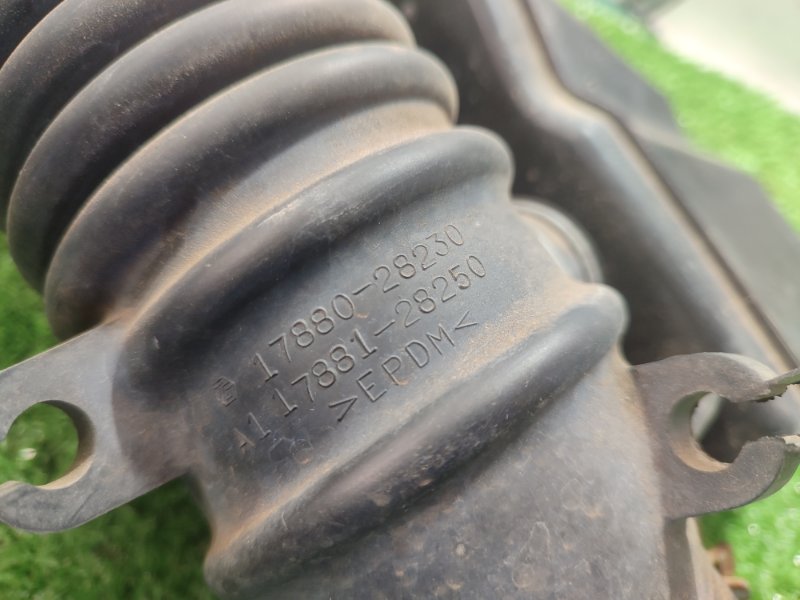 Патрубок воздушного фильтра Toyota Camry 2008 ACV 40