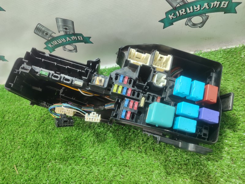 Блок предохранителей Toyota Camry 2008 ACV 40