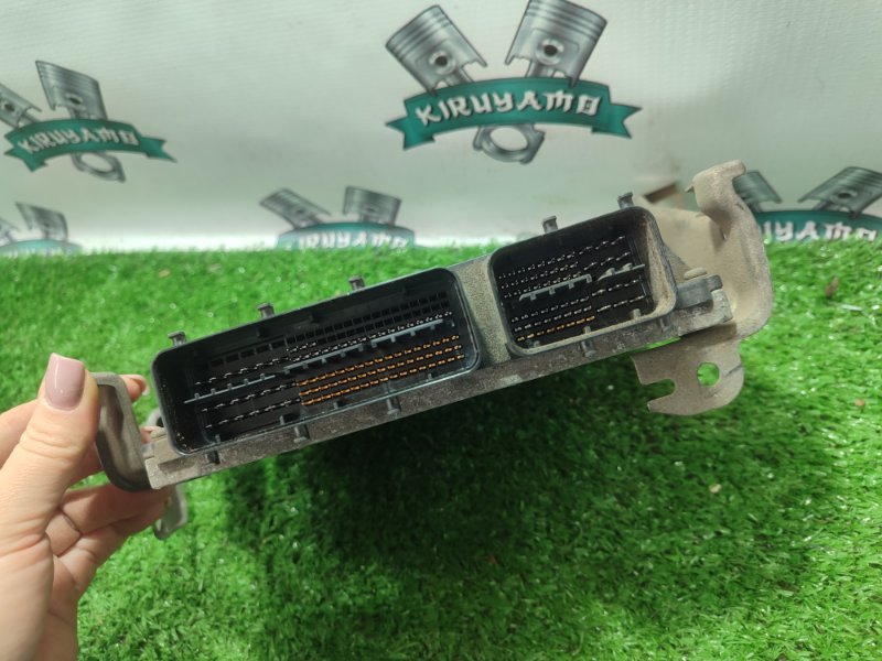 Блок управления двигателем TOYOTA Corolla