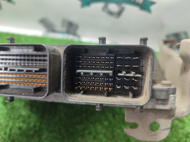 Блок управления двигателем TOYOTA Corolla