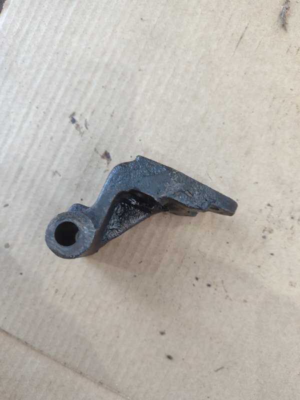 Кронштейн генератора лада 21053 2105