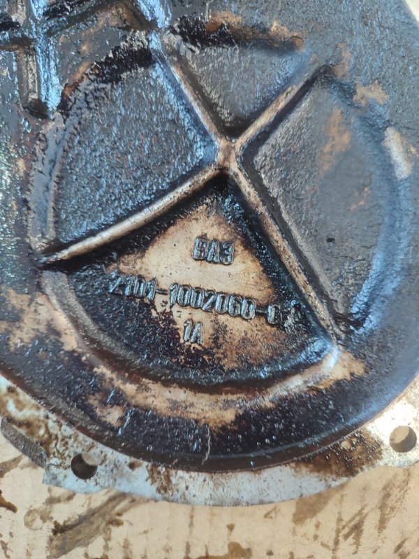 Лобовина двигателя лада 21053 2105