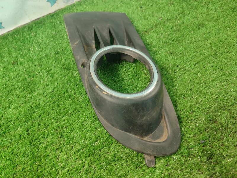 Накладка на бампер Volkswagen Golf