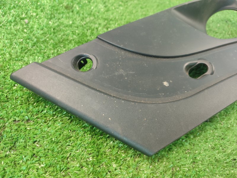 Накладка на бампер Лада Веста