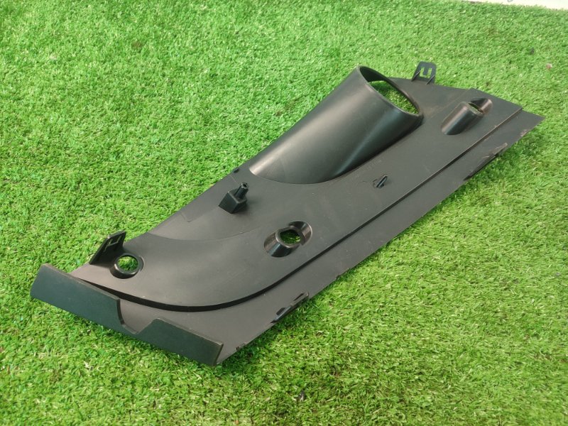 Накладка на бампер Лада Веста