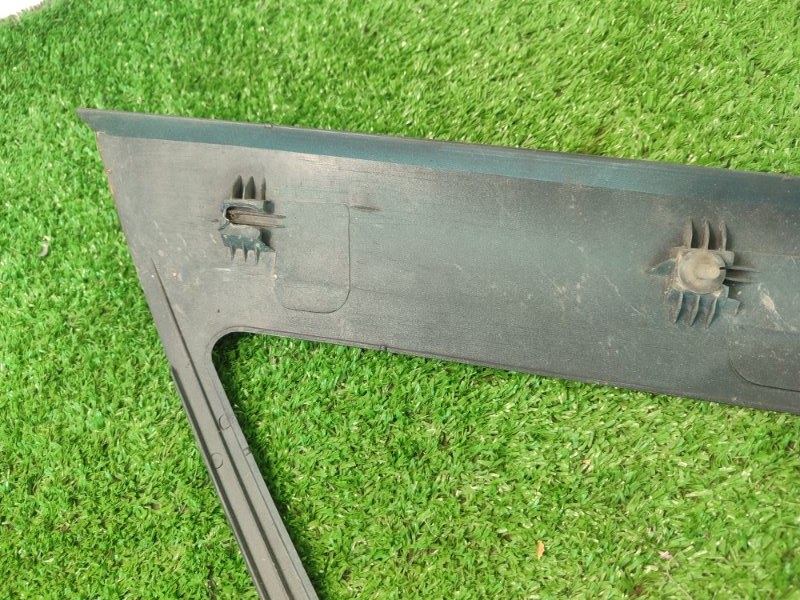 Рамка стекла двери лада 2110 2110