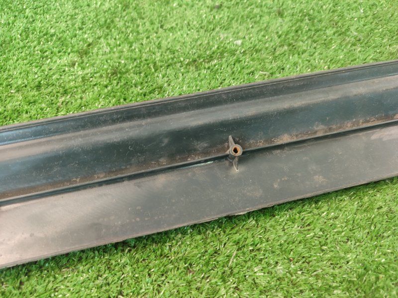 Накладка на порог салона лада 2110 2110