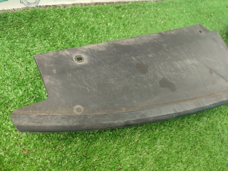 Накладка замка капота Kia Rio