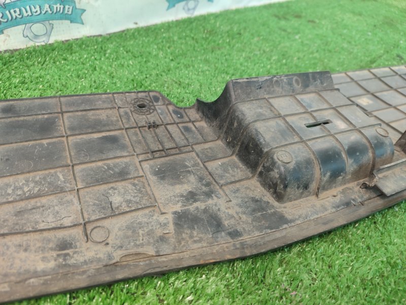 Накладка замка капота Kia Rio