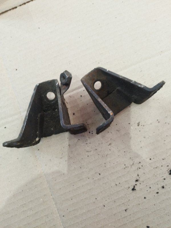 Кронштейн двигателя лада 2105 21053