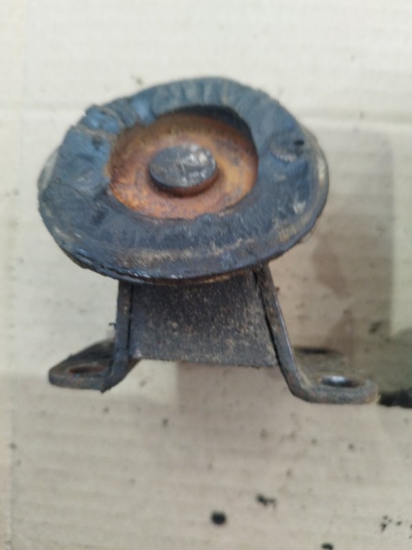 Кронштейн двигателя лада 2105 21053