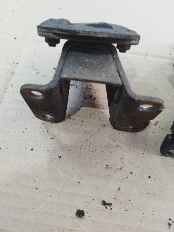 Кронштейн двигателя лада 2105 21053