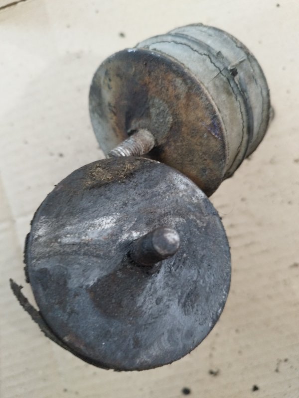 Кронштейн двигателя лада 2105 21053