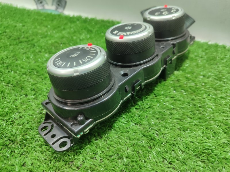 Блок управления климат-контролем Mitsubishi Outlander XL