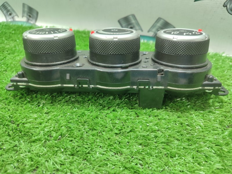 Блок управления климат-контролем Mitsubishi Outlander XL