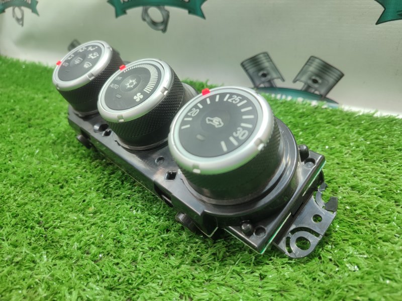 Блок управления климат-контролем Mitsubishi Outlander XL