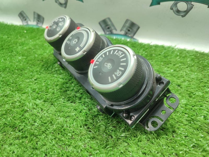 Блок управления климат-контролем Mitsubishi Outlander XL