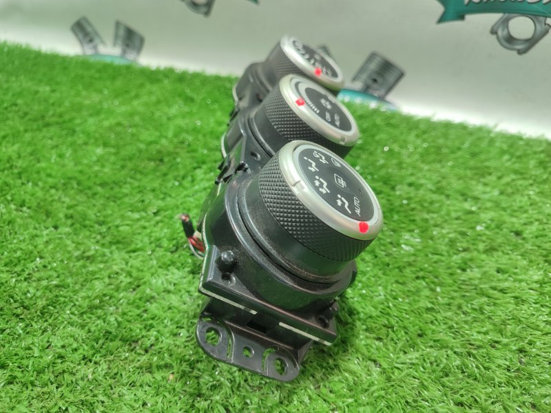 Блок управления климат-контролем Mitsubishi Outlander XL