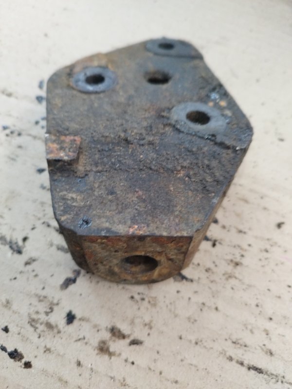 Кронштейн двигателя лада 2105 21053