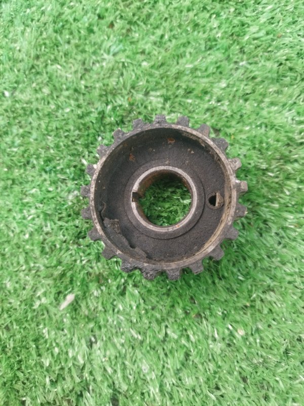 Шестерня коленвала лада 21083 1996