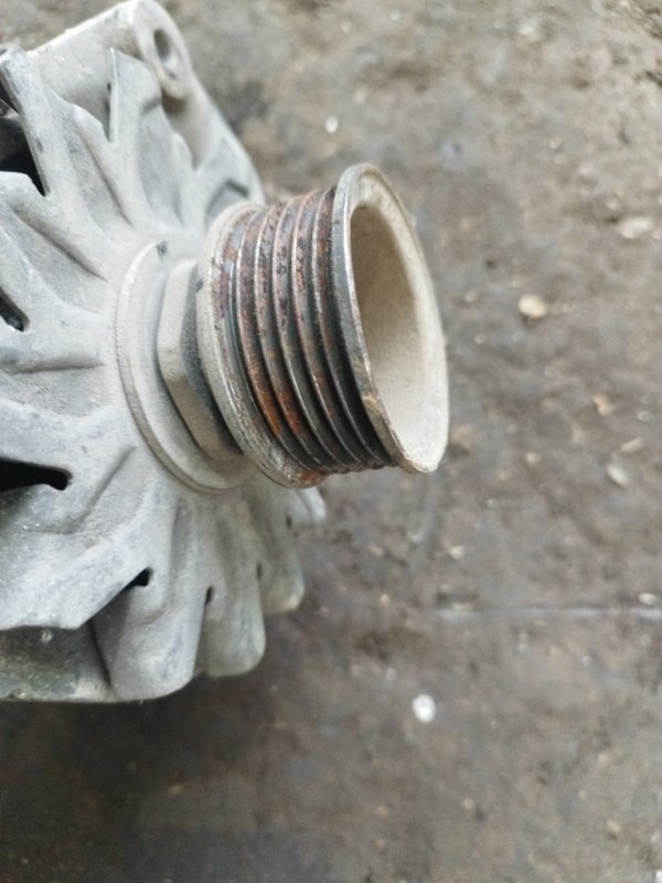 Генератор Volkswagen Golf 2