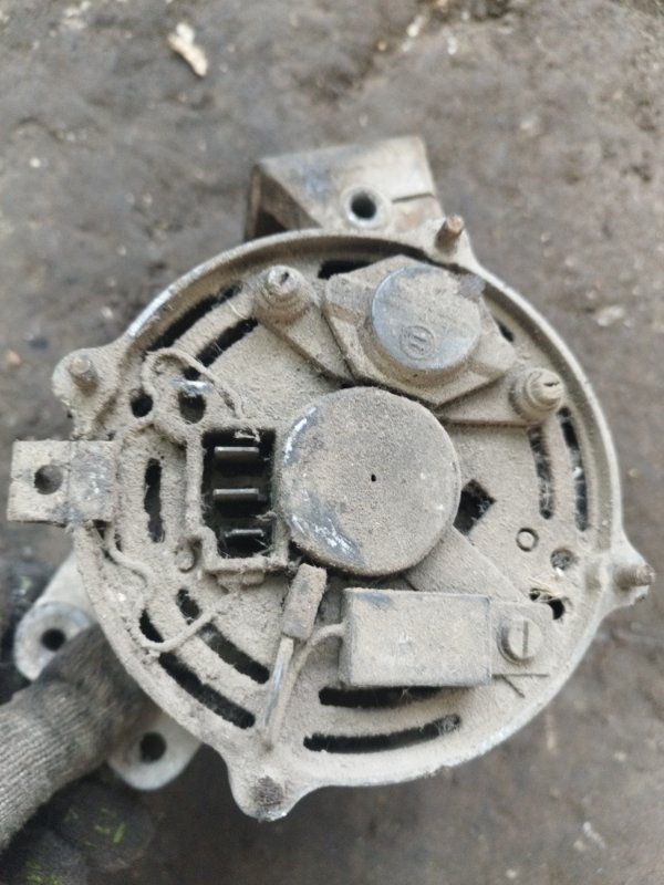 Генератор Volkswagen Golf 2