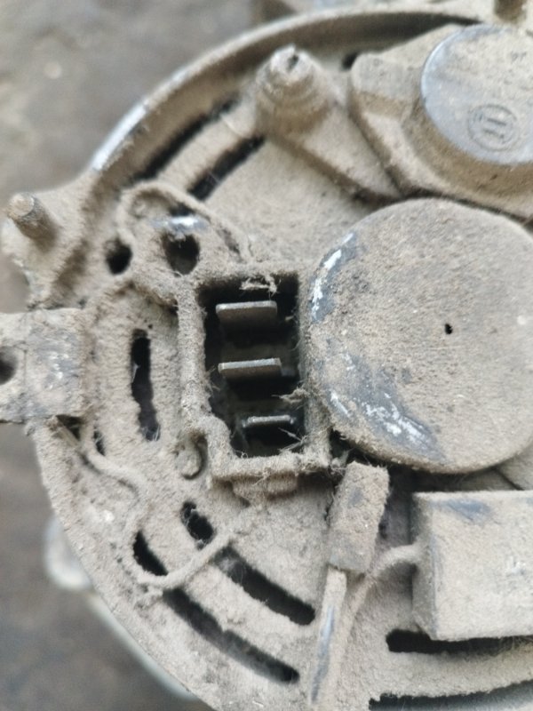 Генератор Volkswagen Golf 2