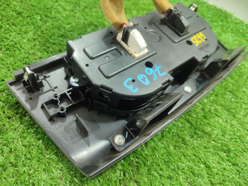 Блок управления климат-контролем NISSAN Tiida