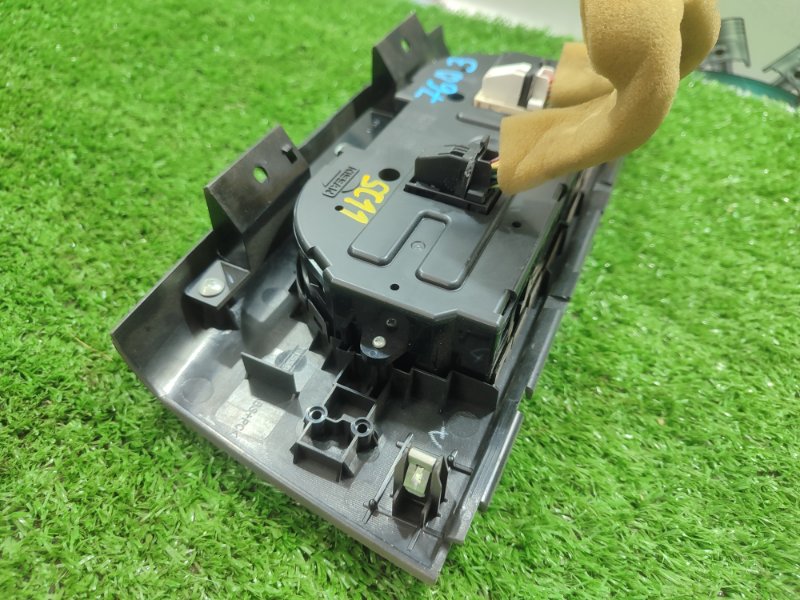 Блок управления климат-контролем NISSAN Tiida