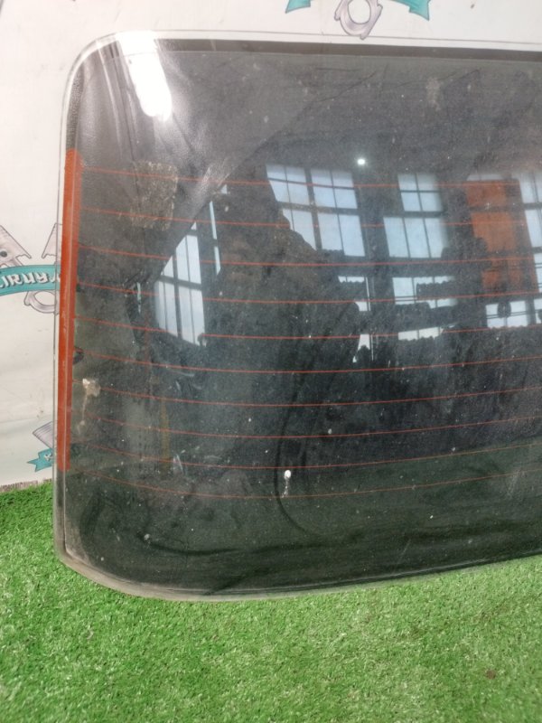 Стекло заднее лада 21053 2105