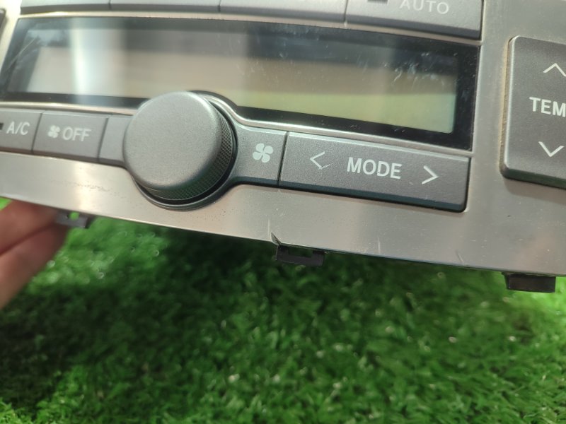 Блок управления климат-контролем TOYOTA Avensis t-250