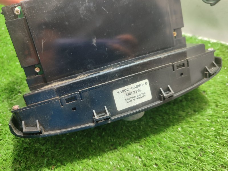 Блок управления климат-контролем TOYOTA Avensis t-250