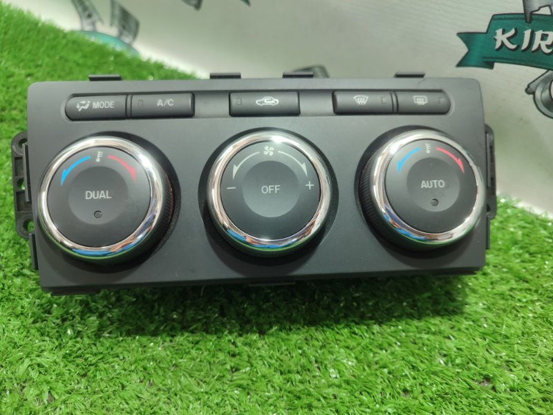 Блок управления климат-контролем Mazda Atenza