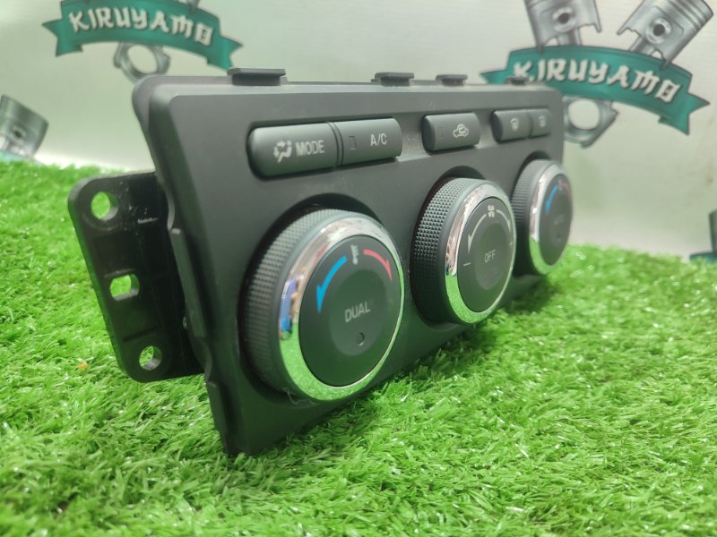 Блок управления климат-контролем Mazda Atenza