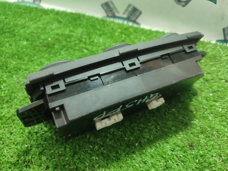 Блок управления климат-контролем Mazda Atenza