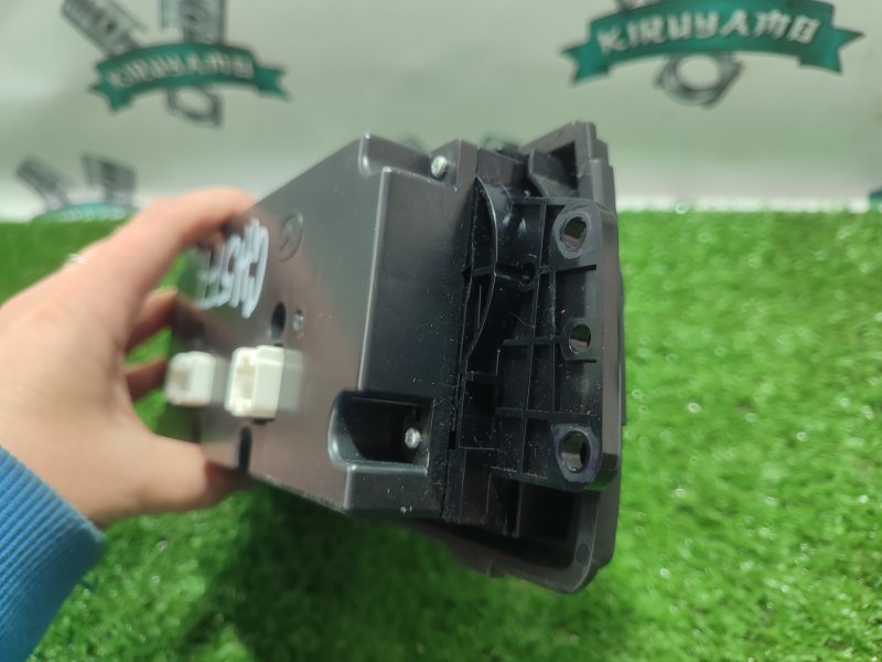 Блок управления климат-контролем Mazda Atenza