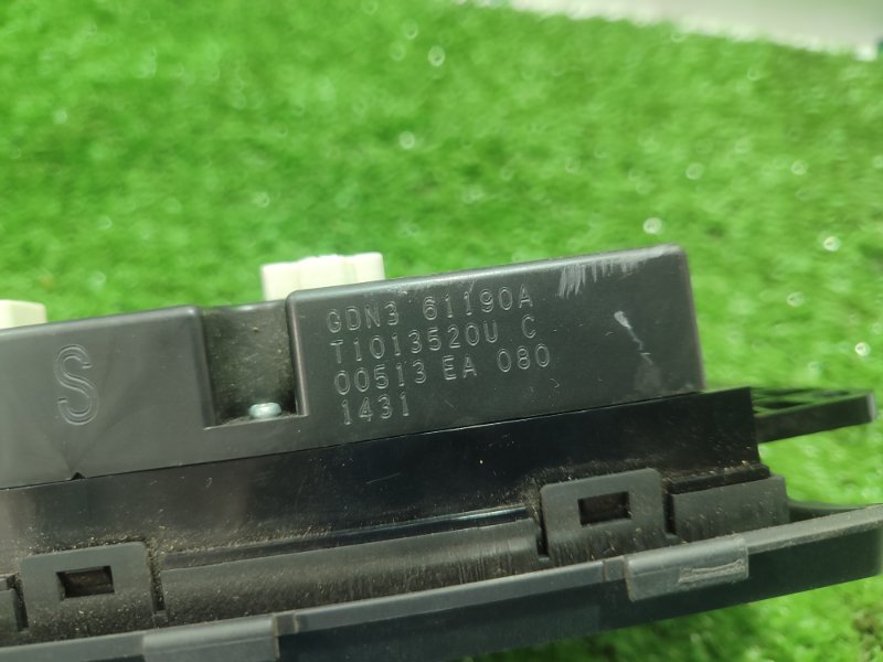 Блок управления климат-контролем Mazda Atenza