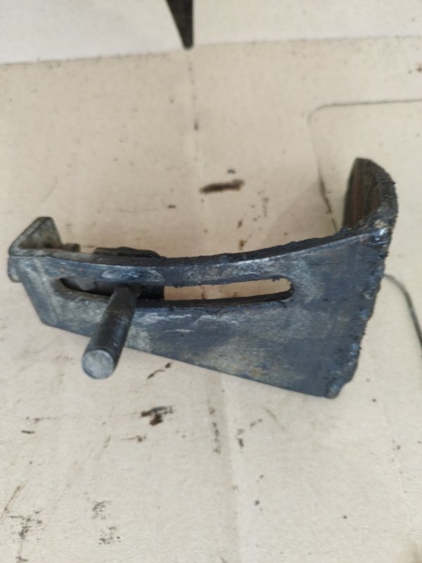 Кронштейн генератора ГАЗ Соболь 2217 1999 2217