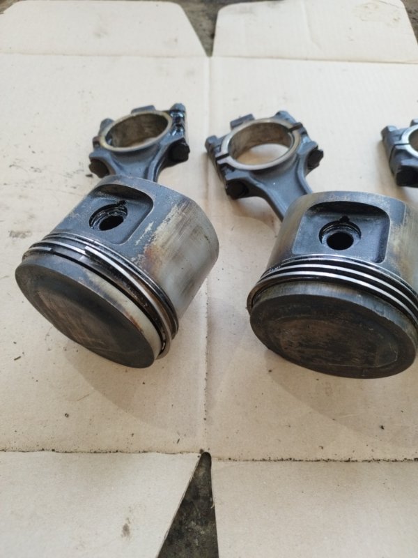 Поршень BMW 3 E30