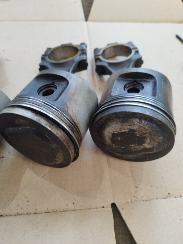 Поршень BMW 3 E30