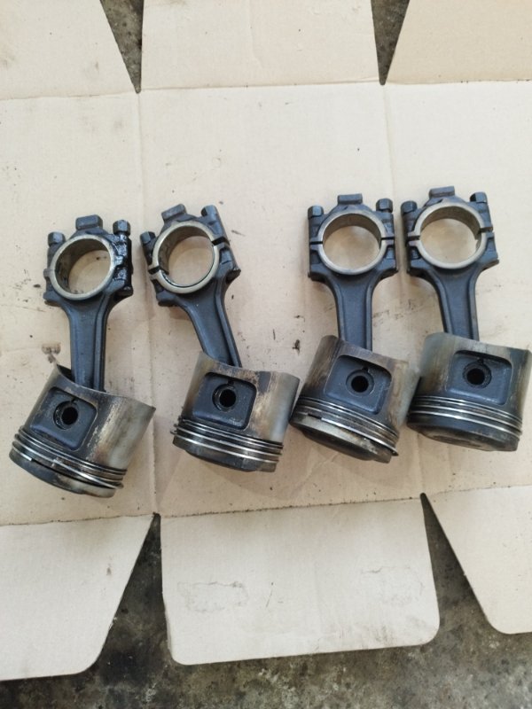 Поршень BMW 3 E30