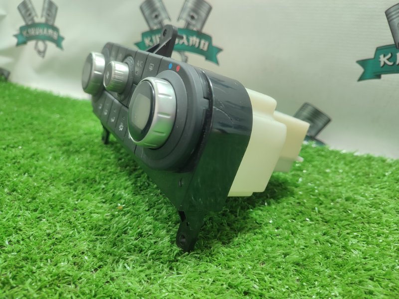 Блок управления климат-контролем Nissan Qashqai