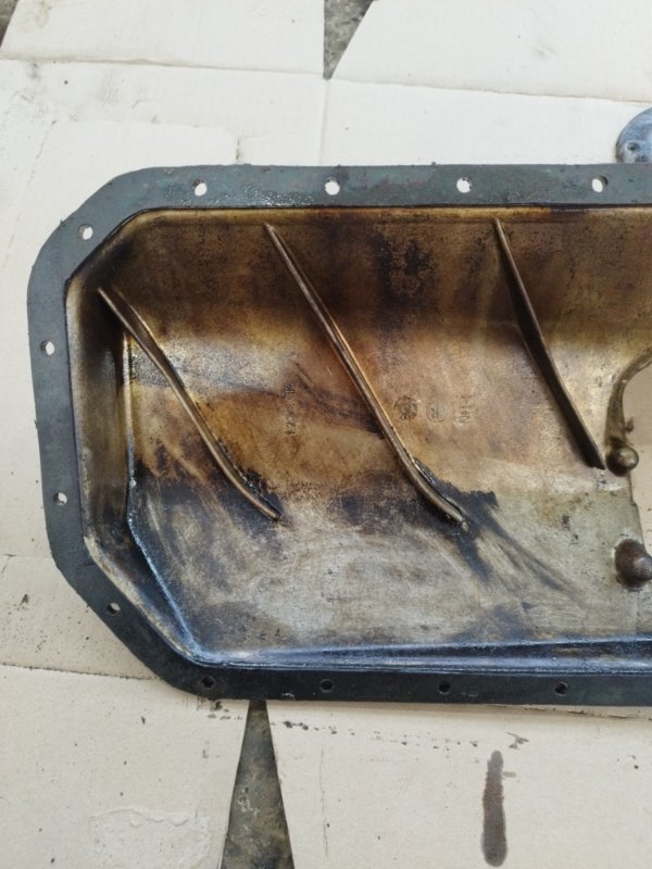 Поддон двигателя BMW 3 E30