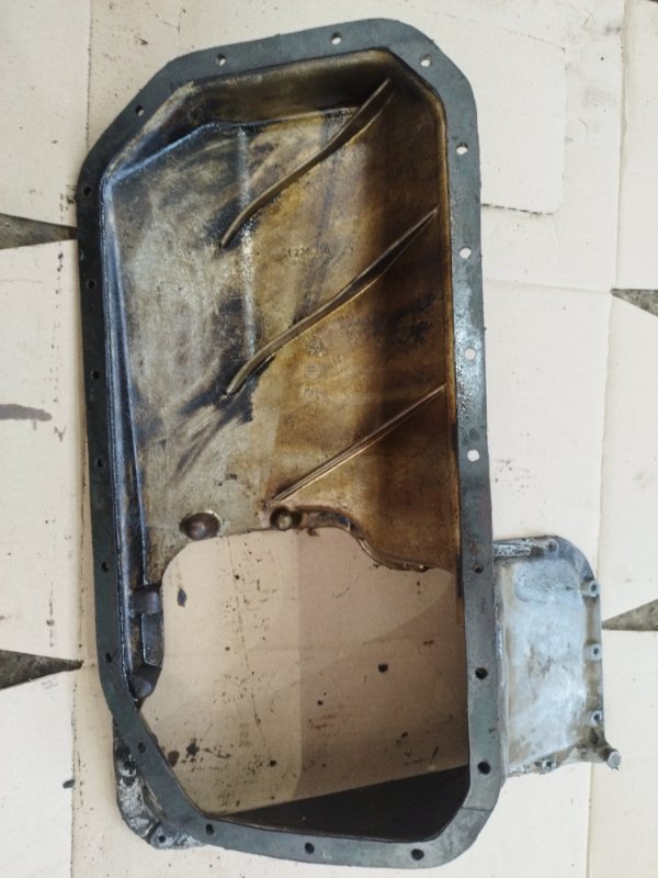 Поддон двигателя BMW 3 E30