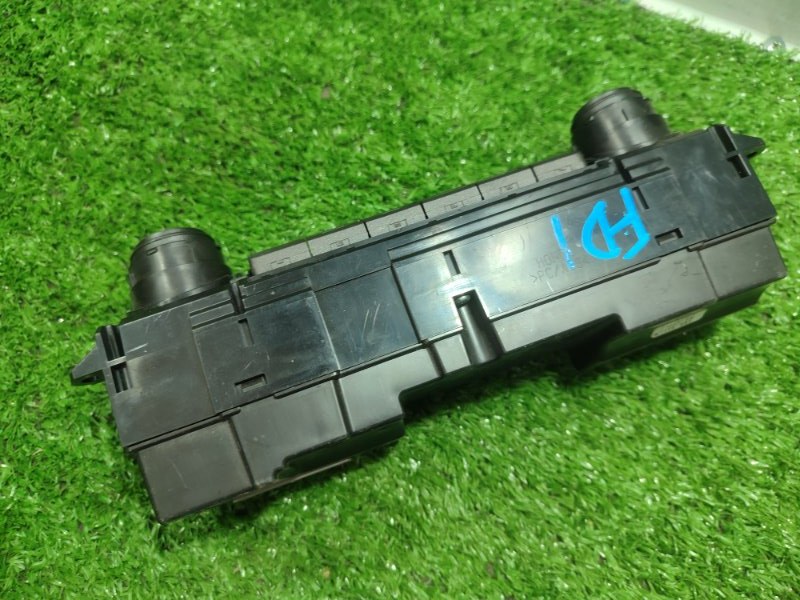 Блок управления климат-контролем Honda Civic FD3