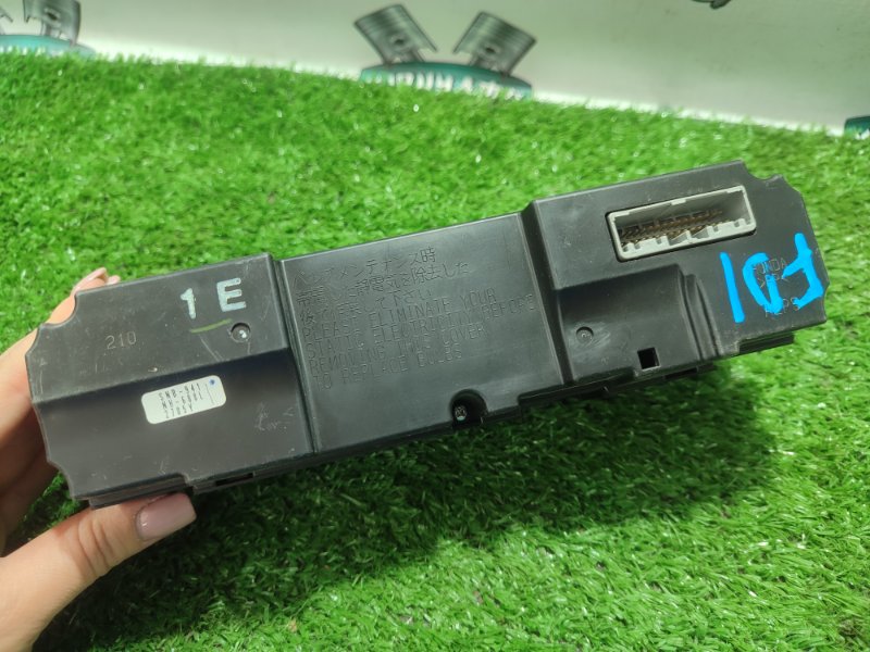 Блок управления климат-контролем Honda Civic FD3