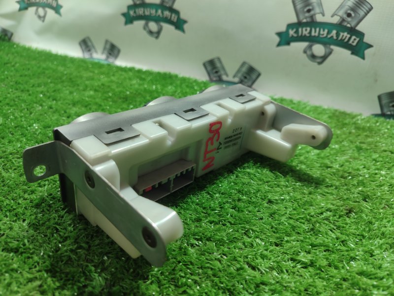 Блок управления климат-контролем Nissan X-Trail NT30