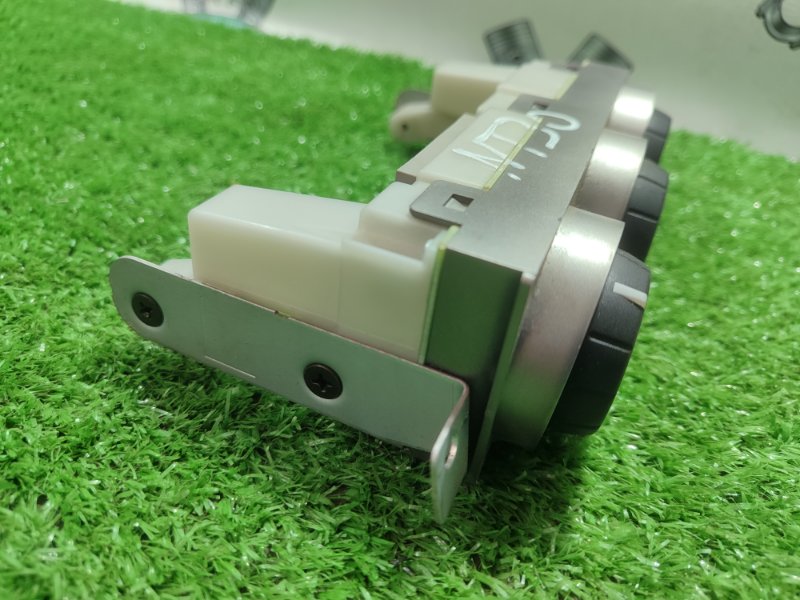 Блок управления климат-контролем Nissan X-Trail NT30