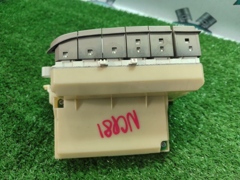 Блок управления климат-контролем TOYOTA SIENTA NCP81/NCP80